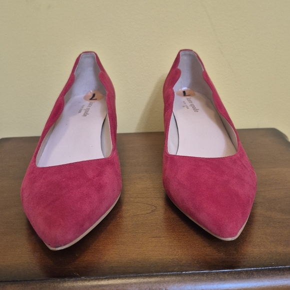 Kate Spade New York MINDIE Red Suede Leather Scalloped Block Heels/Pumps(7) - Picture 4 of 7